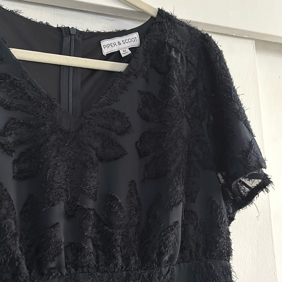 Piper & Scoot textured maxi dress - Picture 4 of 9